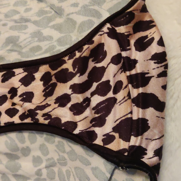 Victoria's Secret Hip-hugger size S - Picture 4 of 11